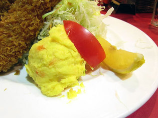 黄色いポテトサラダ