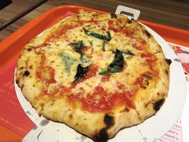 ナポリス 渋谷 ピザ 驚愕のワンコイン以下 ３５０円ピザが美味しい B級グルメランチ紀行